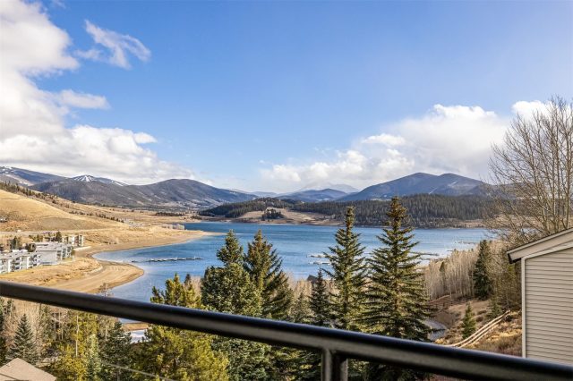 370 E La Bonte Street 402, Dillon, CO — main photo