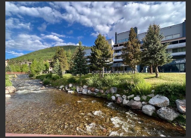 Condo in Snowbridge Square Condo, Copper Mountain, CO — photo 1 (MLS S1046138)