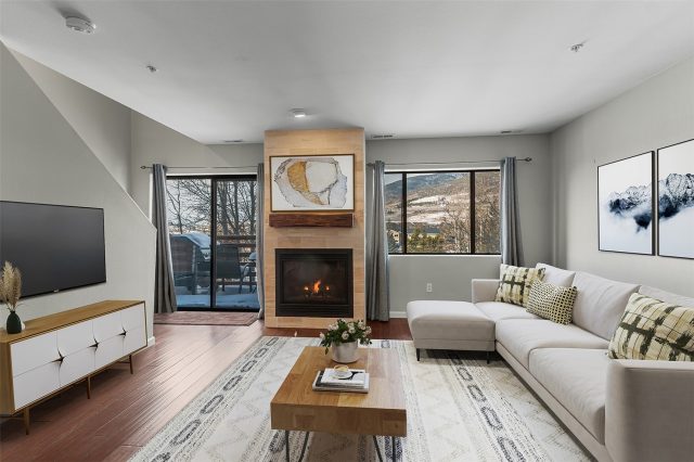 Condo in Timber Lodge At Lake Dillon, Dillon, CO — photo 1 (MLS S1046359)
