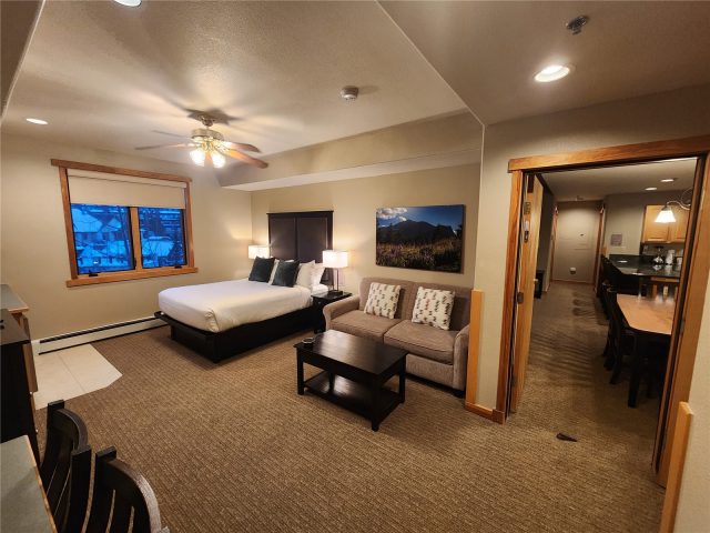 Timeshare in Grand Timber Lodge Condo, Breckenridge — photo 3 Timeshare in Grand Timber Lodge Condo, Breckenridge, CO — photo 3 (MLS S1046469)
