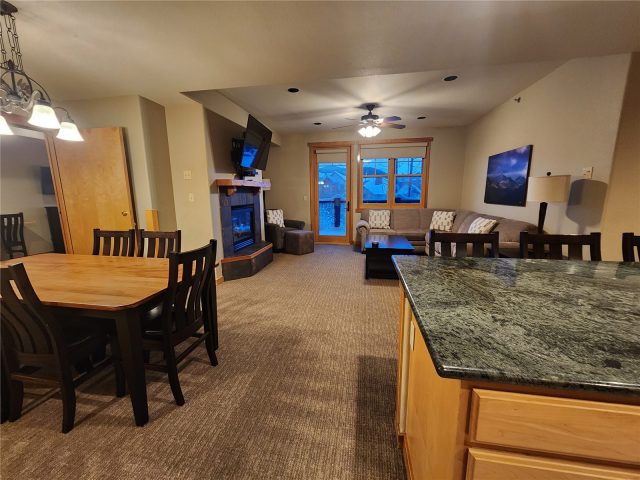 Timeshare in Grand Timber Lodge Condo, Breckenridge, CO — photo 6 (MLS S1046469)