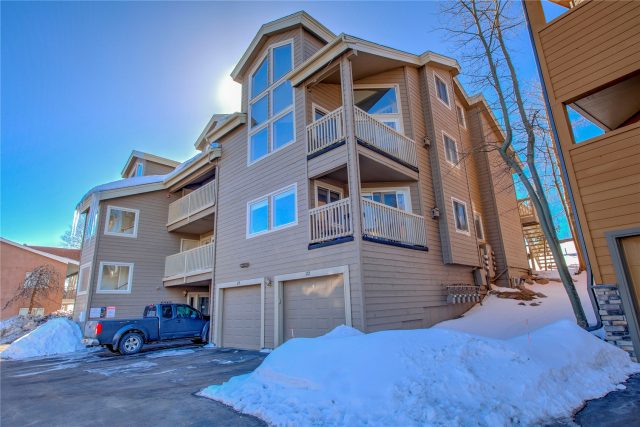 Condo in Silvertrees At Wildernest Condos, Silverthorne, CO — photo 1 (MLS S1048112)