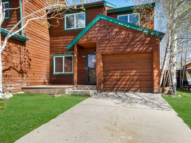Townhome in Willowbrook Meadows Sub, Silverthorne, CO — photo 1 (MLS S1048416)