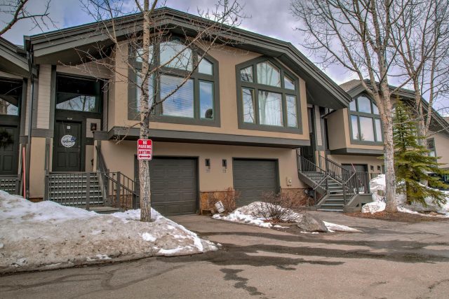Townhome in One Breckenridge Place, Breckenridge, CO — photo 1 (MLS S1048443)