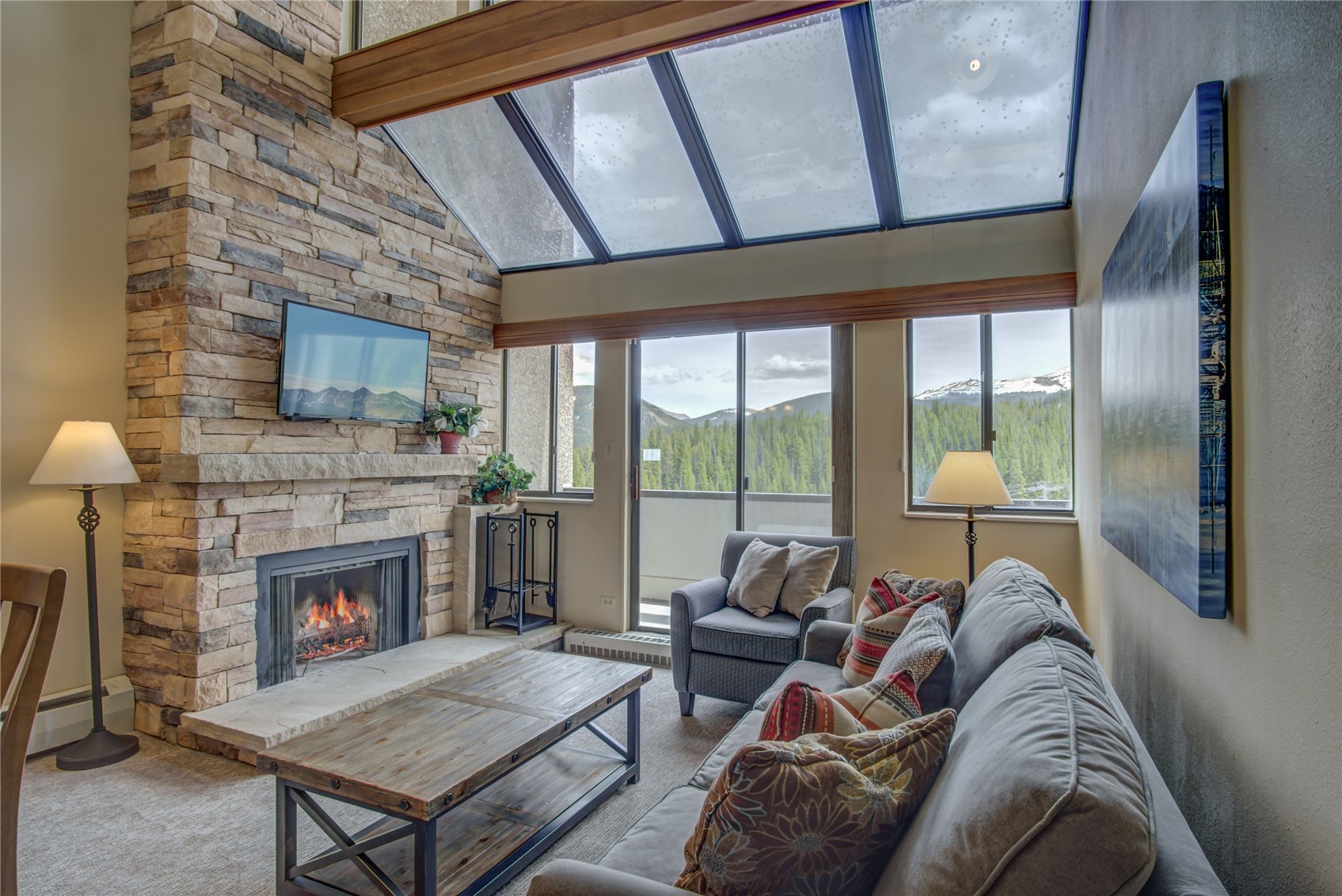 611 Village Road 24310, Breckenridge, CO — main photo