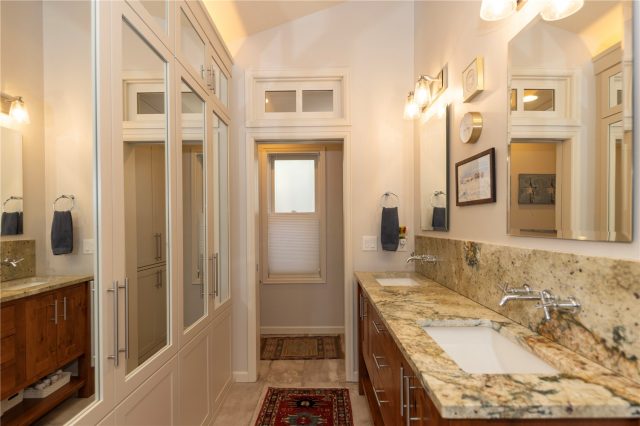 102 S High Street photo 22