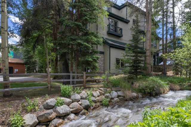 Condo in Antlers Lodge Condominiums, Breckenridge, CO — photo 1 (MLS S1050882)