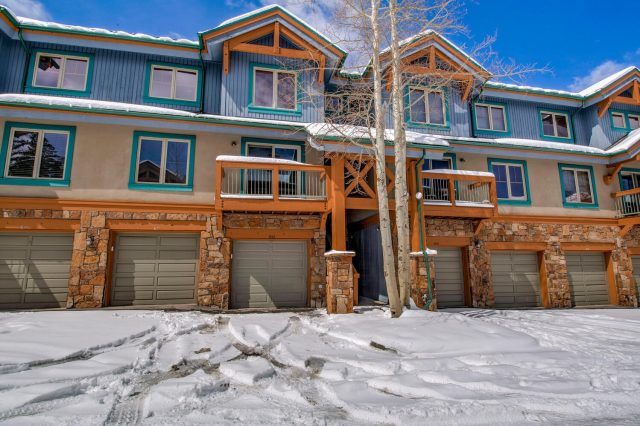 Condo in Los Pinos, Breckenridge, CO — photo 1 (MLS S1051243)