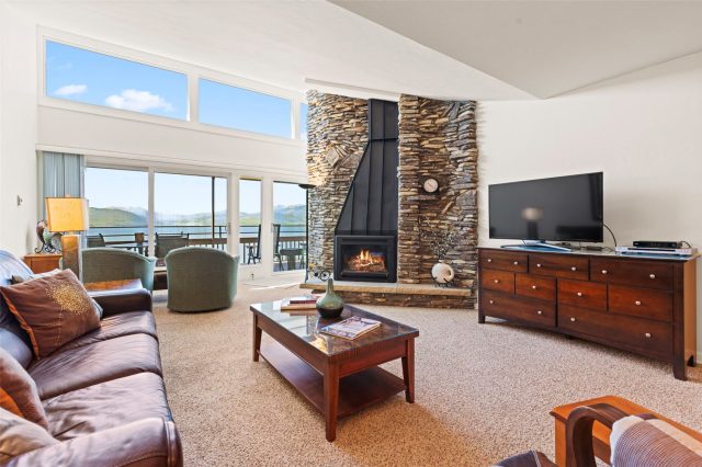 Condo in Point Dillon Condo, Dillon, CO — photo 1 (MLS S1051306)