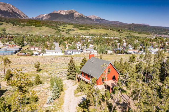 Home in Tanglewood Village Sub, Silverthorne, CO — photo 1 (MLS S1051444)