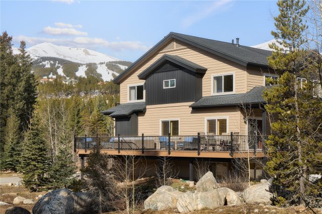 Townhome in River Park Townhomes, Breckenridge, CO — photo 1 (MLS S1051721)