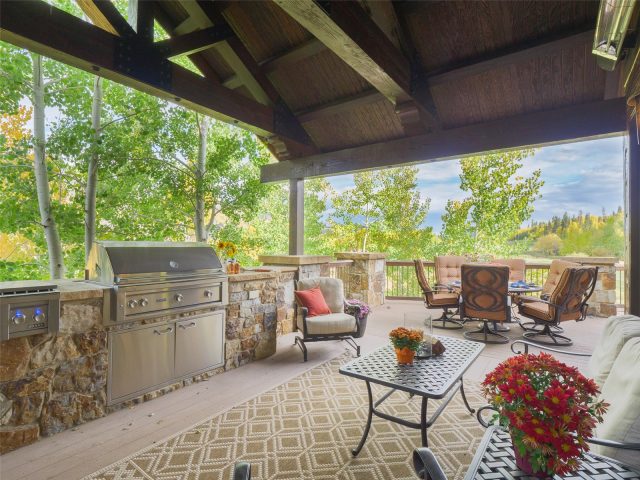 330 High Park Court photo 15