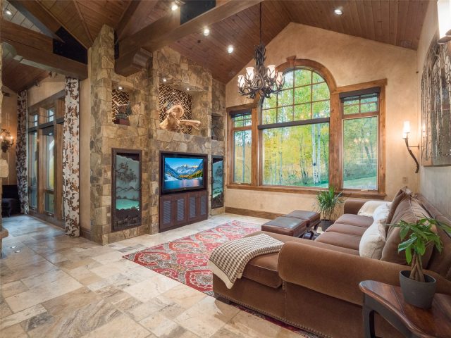 330 High Park Court photo 34