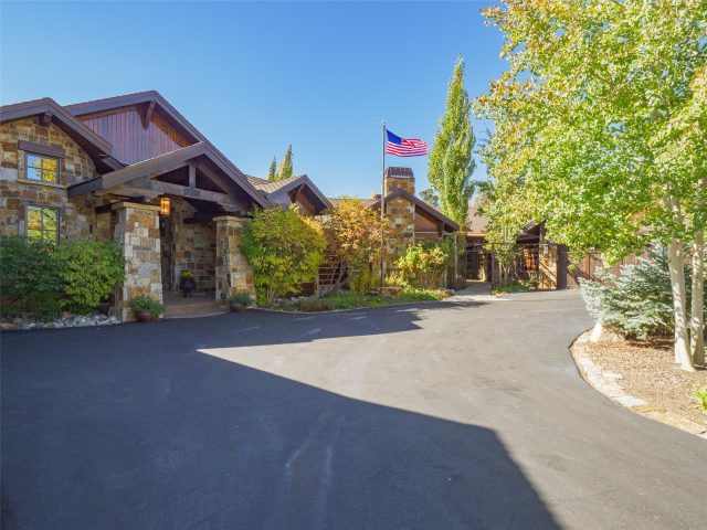 330 High Park Court photo 7