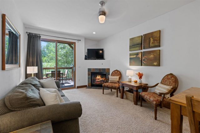 34 Highfield Trail 203 photo 10