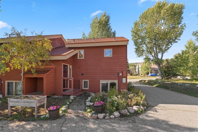 Townhome in Coyotes Den Townhomes, Silverthorne, CO — photo 1 (MLS S1053574)