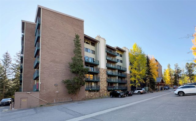 Condo in Trails End Condo, Breckenridge, CO — photo 1 (MLS S1054826)