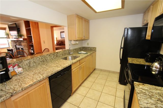 Timeshare in Village Square Condo, Copper Mountain, CO — photo 6 (MLS S1055633)