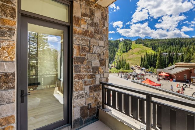 Condo in Kindred Residences, Keystone, CO — photo 4 (MLS S1055634)