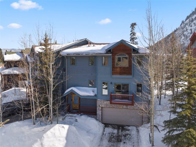 Duplex in Creek At Frisco, Frisco, CO — photo 1 (MLS S1055909)