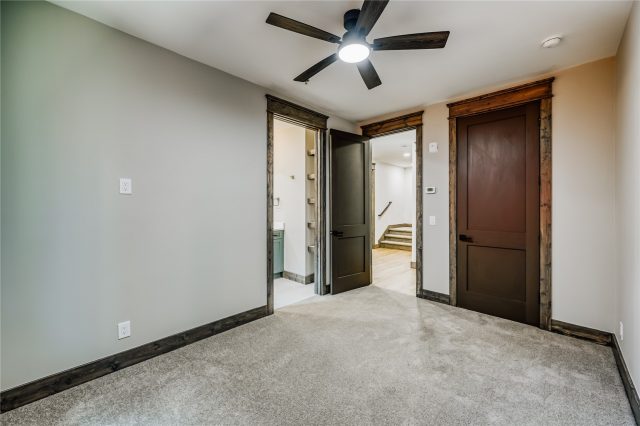 0117 Lake Ridge Circle 1864 photo 22
