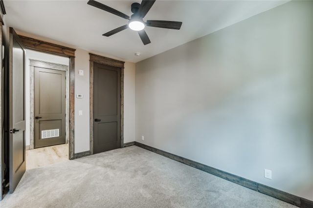 0117 Lake Ridge Circle 1864 photo 23