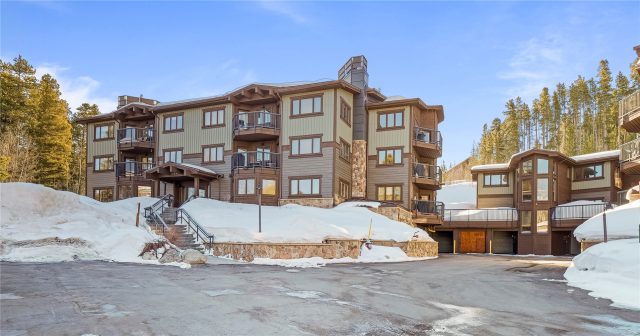 Condo in Woods Manor, Breckenridge, CO — photo 1 (MLS S1056666)
