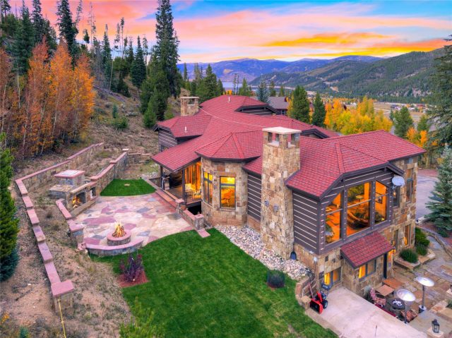 Home in Highland Meadows, Breckenridge, CO — photo 3 (MLS S1056896)