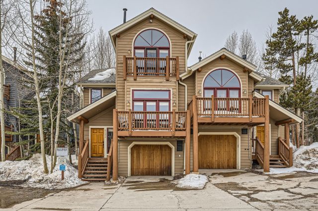 Townhome in Elk Ridge Townhomes, Breckenridge, CO — photo 1 (MLS S1056973)