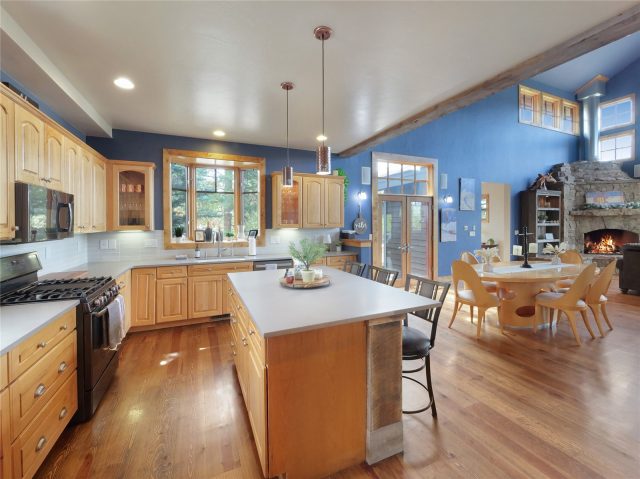 77 B Road photo 12