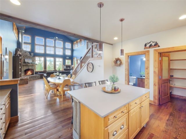 77 B Road photo 13