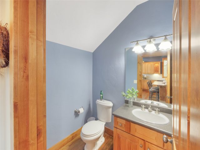 77 B Road photo 14