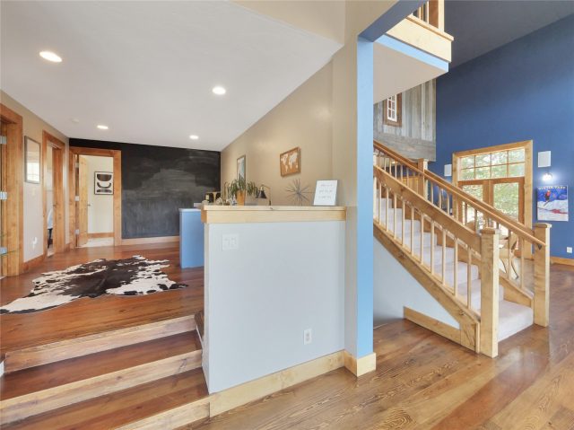 77 B Road photo 15