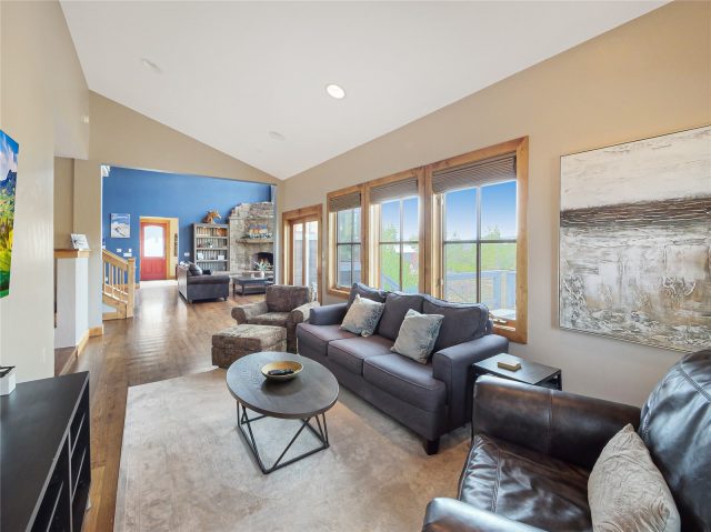 77 B Road photo 19