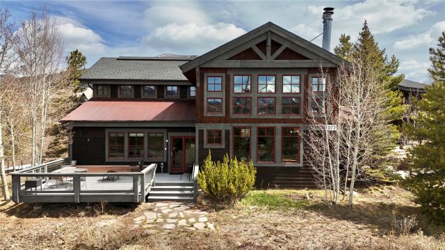 Home in Government Tracts 7-5-77 Sub, Silverthorne, CO — photo 1 (MLS S1057359)