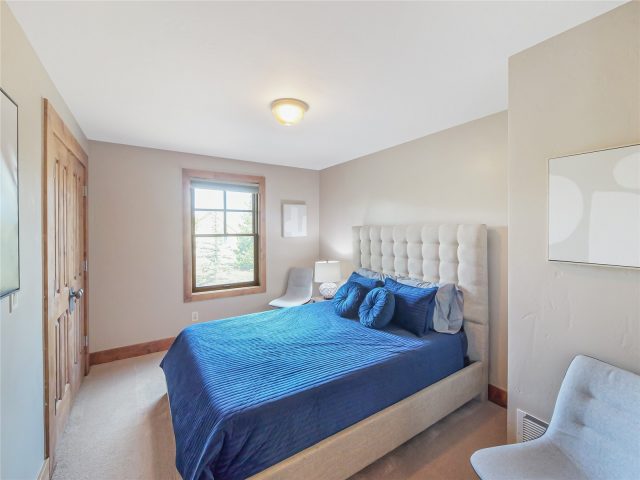 77 B Road photo 20