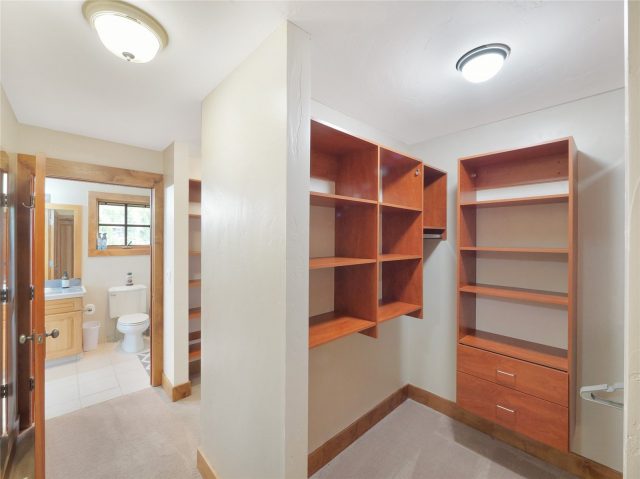 77 B Road photo 28