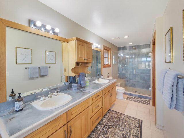 77 B Road photo 29