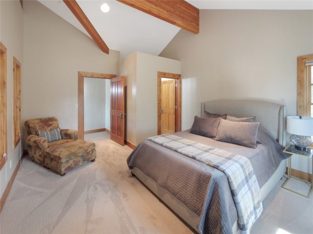 77 B Road photo 31