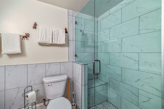 370 E La Bonte Street A photo 21