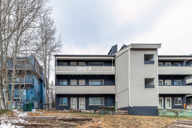 370 E La Bonte Street A photo 32