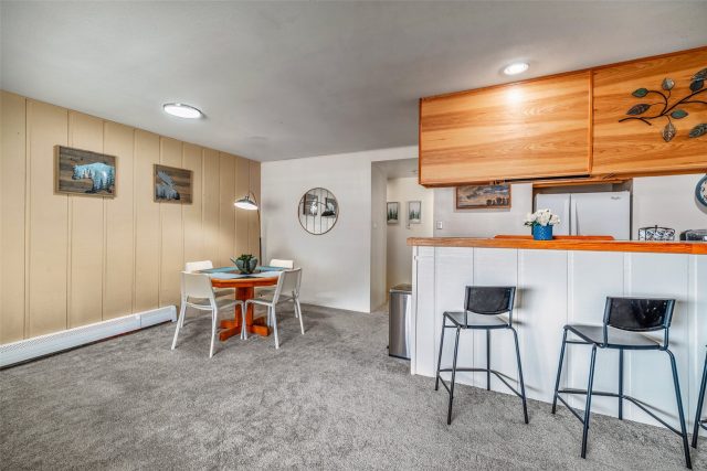 370 E La Bonte Street A photo 7