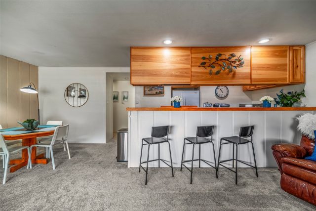 370 E La Bonte Street A photo 9
