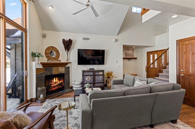 17 Linden Lane photo 10