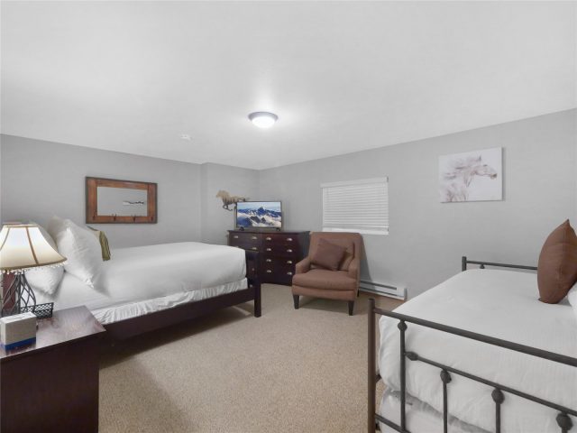 203 Gentian Road photo 19