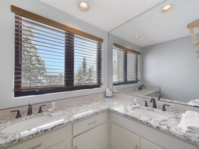 203 Gentian Road photo 23