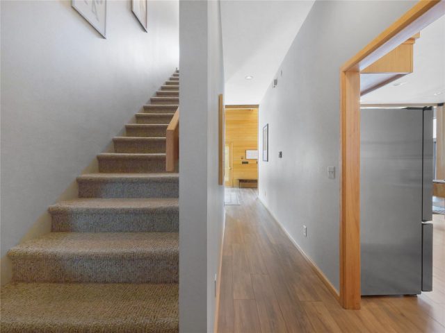 203 Gentian Road photo 26