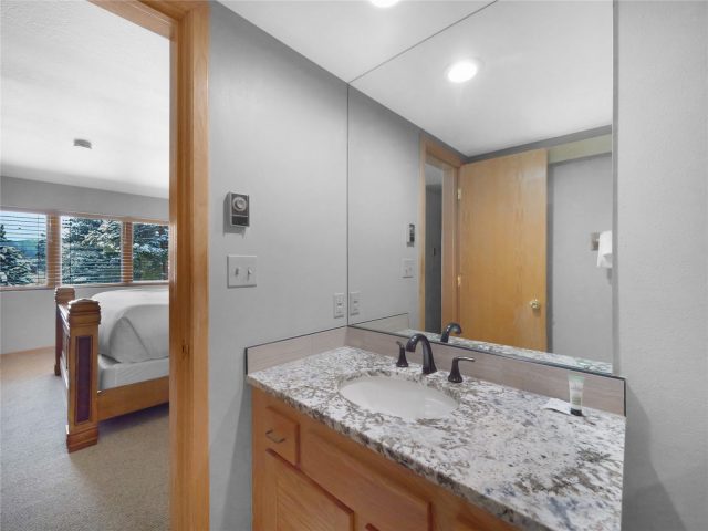 203 Gentian Road photo 29