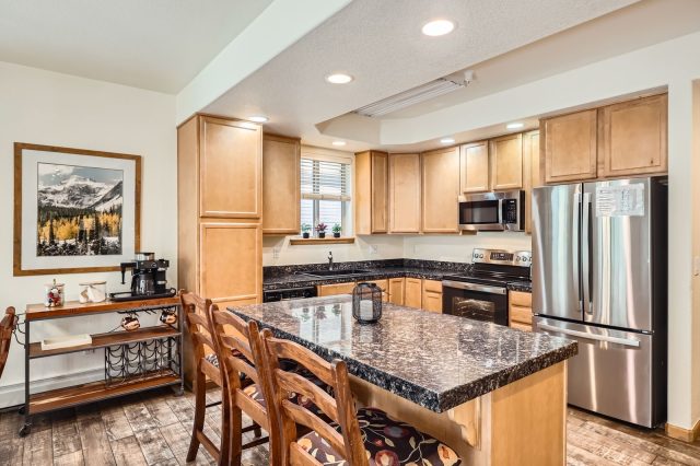 Condo in Cross Creek Condo, Frisco, CO — photo 1 (MLS S1058095)