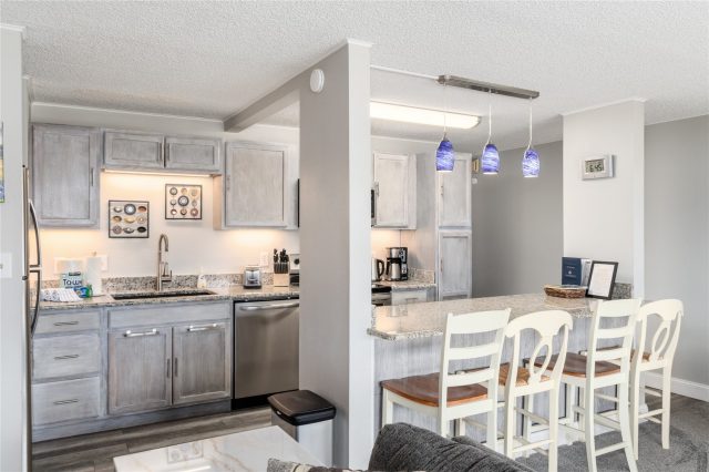 Condo in Dillon Bay In Corinthian Hill Condo, Dillon, CO — photo 6 (MLS S1059339)